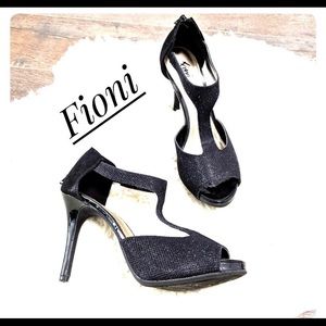 NEVER WORN, black 4” heels